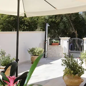 Ferienhaus Capri 53, Àrbatax